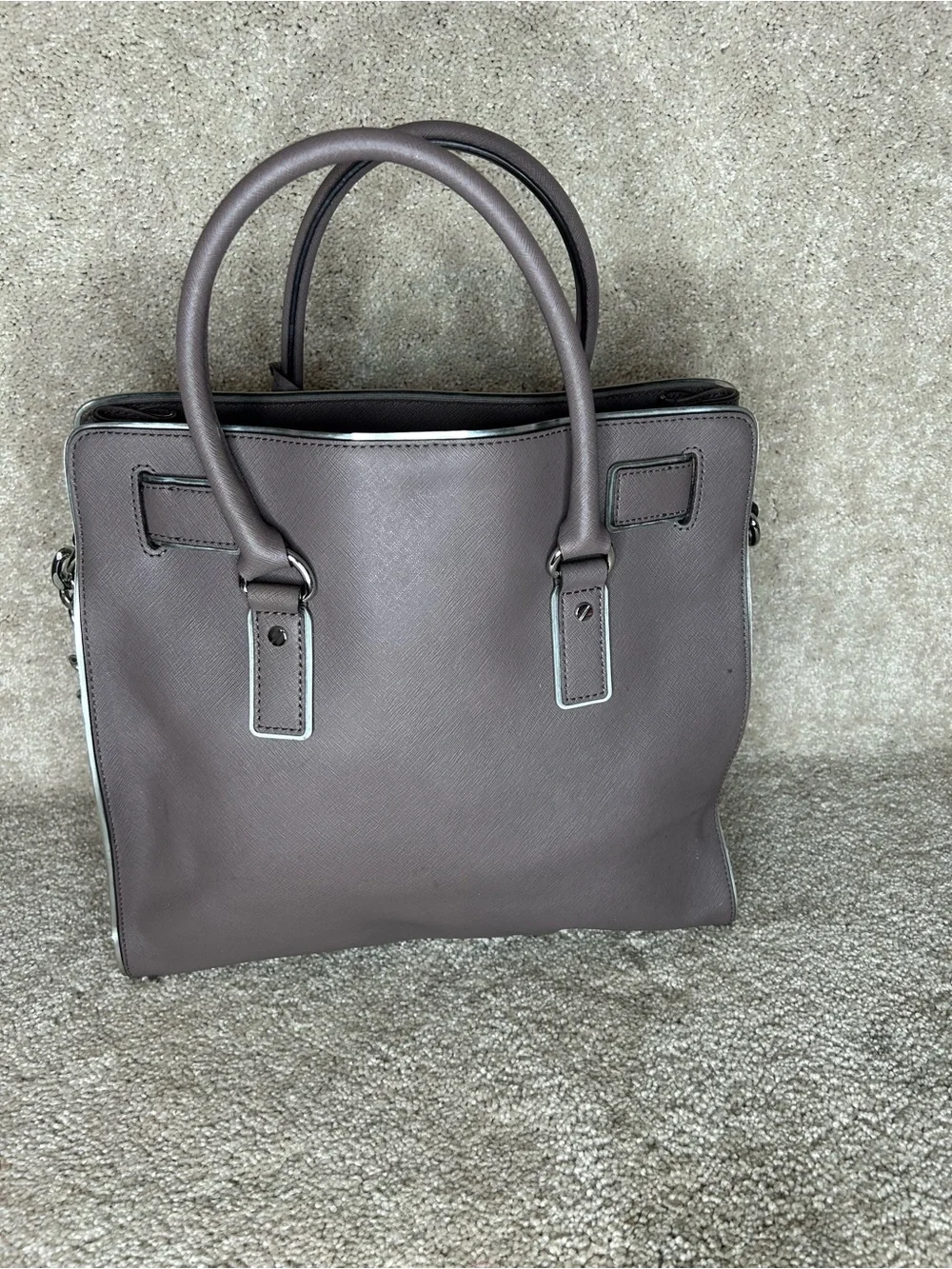 MICHAEL Kors SAFFIANO Hamilton gray SILVER TRIM TOTE Lock W/ Key Handle Strap